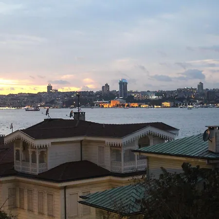 Kuzguncuk View *