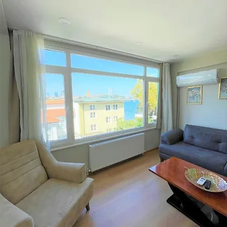 Kuzguncuk View