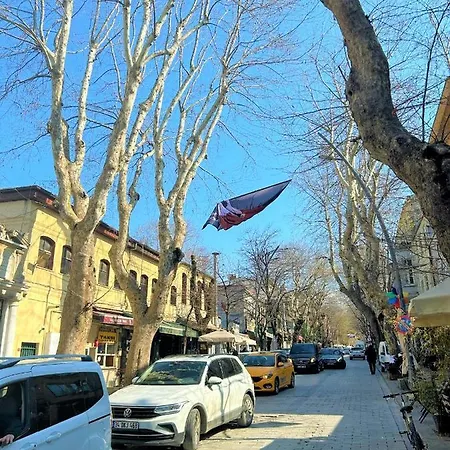 호텔 Kuzguncuk View *